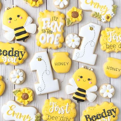 Bee Birthday Theme, Bee Themed Birthday Party, Baby First Birthday Themes, First Birthday Cookies, Bumble Bee Birthday, Bee Cookies, Bee Theme Party, 1st Birthday Party For Girls, Bee Birthday Party