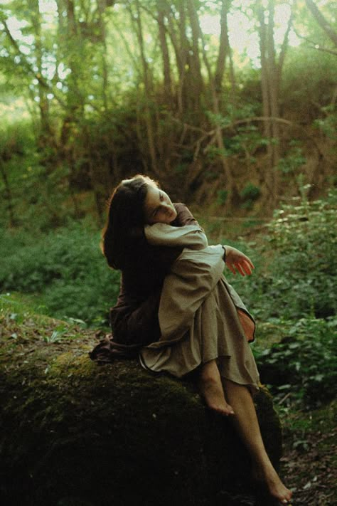 Pose Reference Outdoor, Dark Forest Senior Pictures, Portrait In The Forest, Portrait In The Woods, Whimsical Forest Photoshoot, Moody Forest Photoshoot, Foggy Day Aesthetic, Female Photoshoot Ideas Outdoor, Photoshoot Concept Outdoor