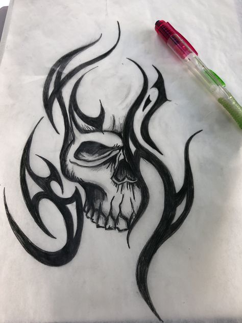 Skulls Drawing Tattoo, Cool Skull Drawings Easy, Easy Skull Tattoos, Skull Art Drawing Sketches, Skull Stencil Tattoo, Skull Design Drawing, Skull Shoulder Tattoo, Drawing Ideas Skull, Skull Drawing Ideas