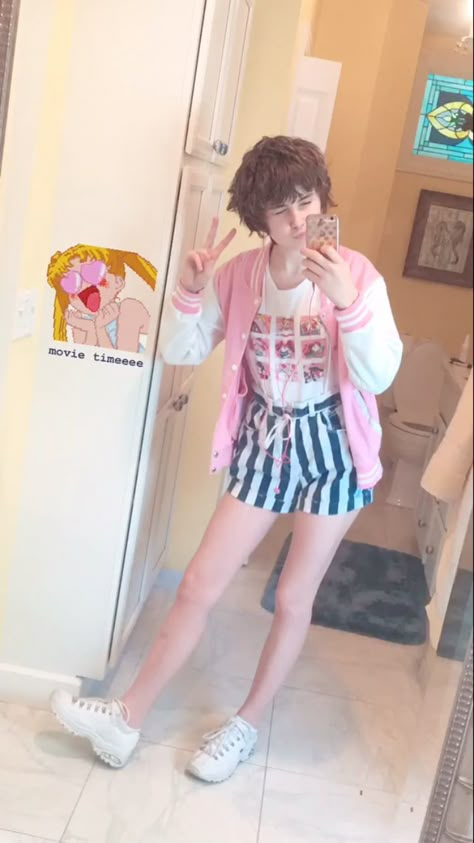 Gender Fluid Outfits Aesthetic, Girly Boy Outfits, Fem Boy Fashion, Pastel Boy Outfit, Femboy Outfits Ideas Male, Kawaii Boy Outfits, Fem Boy Outfits, Genderqueer Fashion, Gender Fluid Fashion