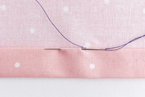 How to Blind Stitch Blind Hem Stitch, Best Blinds, Blind Hem, Invisible Stitch, Diy Blinds, Blind Stitch, Hem Stitch, Ladder Stitch, Quilt Binding