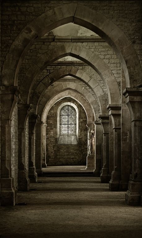 Castles Interior, Hogwarts Aesthetic, Gothic Architecture, Medieval Castle, Old Building, Beautiful Architecture, Beautiful Buildings, Abandoned Places, Stained Glass Windows