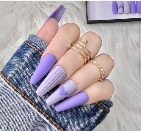 Stunning Nail Designs, Plaid Nails, Matte Nails Design, Nail Art Wedding, Nail Salons, Heart Nails, Nail Designs Spring, Purple Sweater, Nail Glue