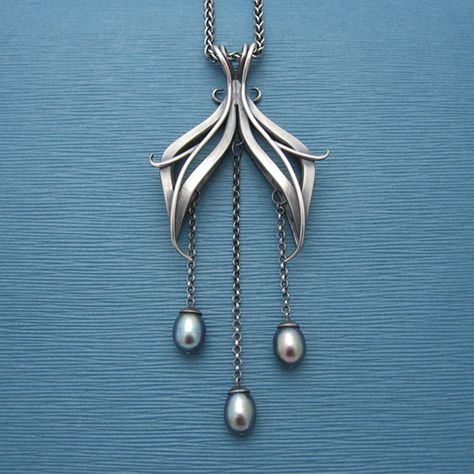 Bijoux Art Deco, Bijoux Art Nouveau, Metal Clay Jewelry, Art Nouveau Jewelry, Elegant Art, Silver Work, Fantasy Jewelry, Art Deco Jewelry, Silver Pendants