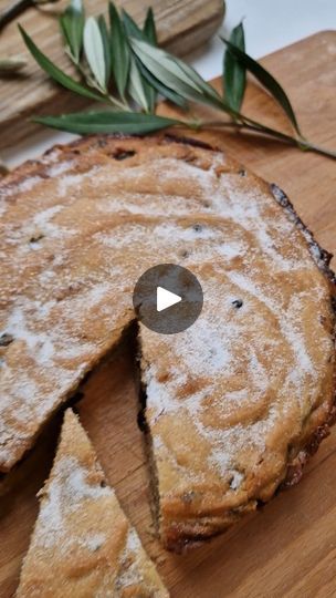 Mince Pie Cookie Cake I make this every year...at least once in the build up to Christmas! It takes less than 10 minutes to throw together, and it makes such a nice change to mince pies (also much less of a faff if you're making them with the kids!) I've written up the recipe below - let me know 👇 if you're going to make it!! A x 225g plain flour 185g butter 100g caster sugar (plus extra to sprinkle on top) 1 tsp ground cinnamon 5 tbls mincemeat 1 Egg Heat the oven to 180C Beat the butter and sugar together until pale and creamy. Add the egg and mix thoroughly. Stir in the flour and cinnamon and mix until combined. Grease a 20cm non- stick cake tin (sponge tin) before placing half the dough in the tin and spreading it evenly into the edges. Place the mincemeat in a mug and place in Mince Pie Cookie Cake, Coffee And Walnut Cake, Mince Pie, Sponge Cake Recipes, Walnut Cake, Cookie Pie, Mince Pies, Caster Sugar, Christmas Cooking