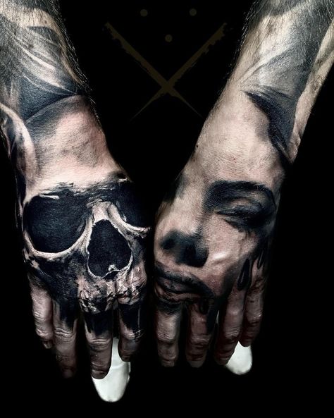 Skull On Hand Tattoo Design, Hand Skull Tattoo, Pirate Sleeve, Dark Disney Tattoo, Tattoo Main, Hand Skull, Chest Tattoo Drawings, Illusion Tattoos, Optical Illusion Tattoos