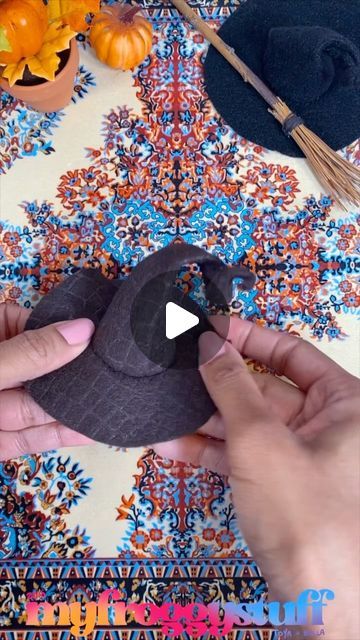 My Froggy Stuff on Instagram: "DIY Posable Witch Hat 🧙🏾‍♀️finally got this video made from our YouTube Live 😅   #witch #witchcostume #witchhat #feltcrafts #diy #dollcrafts #dollstagram #myfroggystuff #artsandcrafts" Mini Witch Hat Diy, Felt Witch Hat Diy, Witch Hat Sewing Pattern Free, Diy Felt Witch Hat, Diy Witches Hat, Witches Hair, Felt Halloween Decorations, My Froggy Stuff, Witch Costume Diy