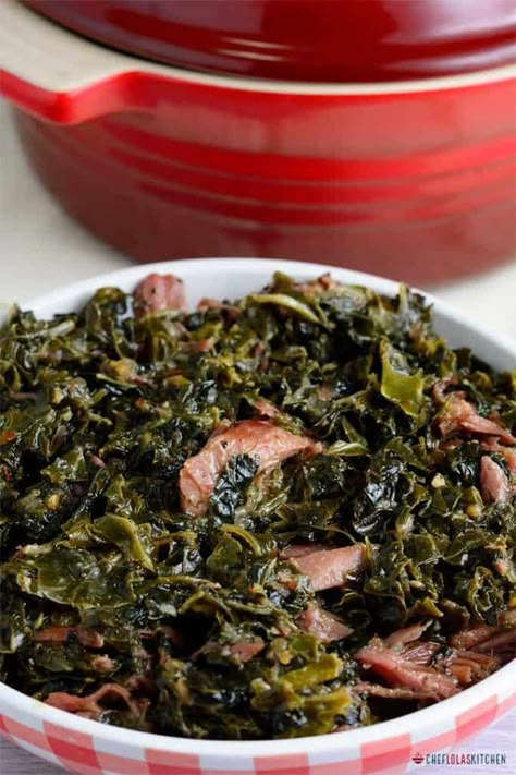 Collard Greens With Turkey Leg, Greens With Smoked Turkey Leg, Smoked Turkey Leg Collard Greens, Collard Greens With Smoked Turkey Leg, Smoked Turkey Legs Recipe Collard Greens, Recipes Using Smoked Turkey Leg, Collard Greens Recipe Turkey Leg, Collar Greens Recipe Southern, Collards With Smoked Turkey