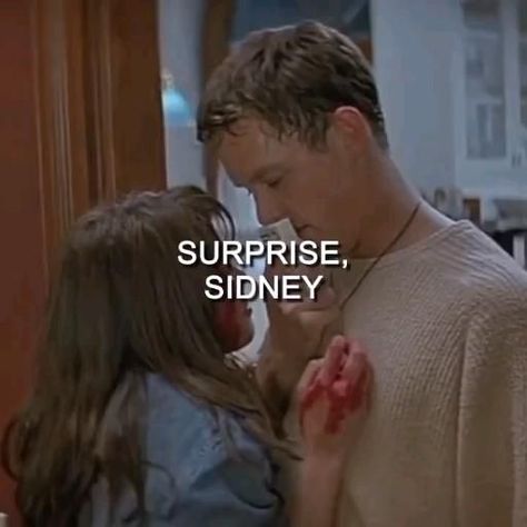 Billy Loomis Pictures, Sydney Scream, Billy Loomis Costume, Surprise Sidney, Scream Quotes, Scarie Movie, Scream Movie Poster, Scream Videos, Horror Movie Costumes