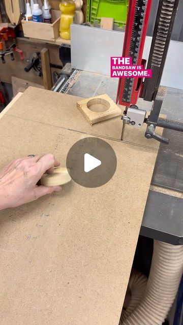 LEAH HOUGHTALING | Woodworking on Instagram: "This is my bandsaw circle making sled. It’s very simple, and very easy to use. . . . . . . #bandsaw #lagunabandsaw #bandsawsled #leahhoughtalingwoodworking #woodworkerlife" Diy Bandsaw, Bandsaw Projects, Cherry Tea, Woodworking Projects Unique, Carpentry And Joinery, Diy Mud Kitchen, Garden Paving, Unique Woodworking, Jig Saw