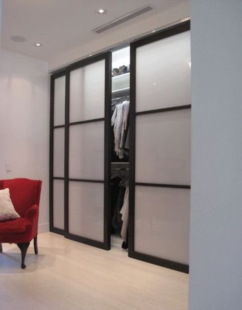 sliding doors with black framing and frosted glass is a stylish and very modern idea to try Closet Curtain, Glass Door Curtains, Glass Closet Doors, Sliding Door Curtains, Bedroom Closet Doors, Glass Closet, Trendy Door, Hallway Closet, Sliding Wardrobe Doors