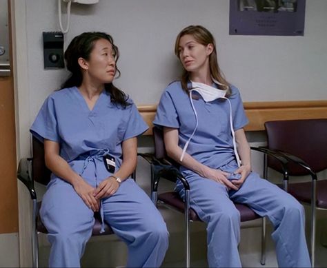 Cristina Yang And Meredith Grey, Meredith And Christina, Anatomy Aesthetic, Christina Yang, Never Stop Believing, Grey's Anatomy Doctors, Gray's Anatomy, Grays Anatomy Tv, Medical School Life