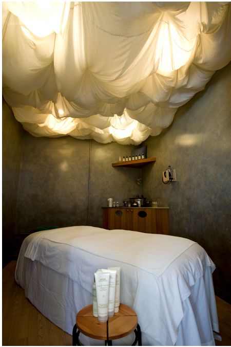 Massage Room Inspiration, Moroccan Massage Room, Nature Massage Room, Luxurious Massage Room, Luxury Massage Room, Room Esthetics, Esthetician Room Ideas, Spa Massage Room Groupon, Solo Esthetician Room