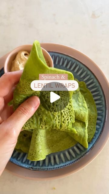 Baby Food 9-12 Months, Vegan Baby Led Weaning, Lentil Wraps, Spinach Lentil, Iron Absorption, How To Make Spinach, Spinach Tortilla, Spinach Wraps, Vegan Baby