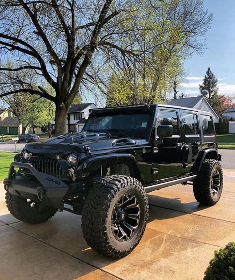 Black Jeep Wrangler, Black Jeeps, Jeep Lifestyle, Custom Jeep Wrangler, Jeep Mods, New Luxury Cars, Black Jeep, Cars Jeep, Lifted Jeep