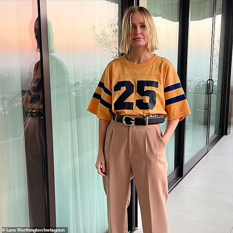 Lara Worthington reveals the three 'must have' pieces she always has in her wardrobe   | Daily Mail Online Lara Worthington Style, Lara Worthington, Gucci Fashion, Swimsuit Models, New York Street, Style Crush, Looks Chic, On Wednesday, Edgy Outfits