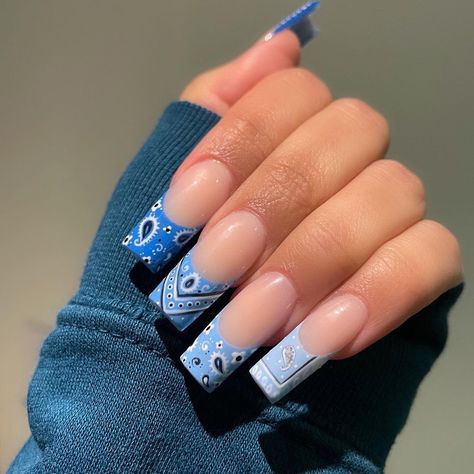 @nailporn shared a photo on Instagram: “💧🦋💙 BANDANA BLUES 💙🦋💧 . . . . . . . . . . . . . . . Posted by @nailporn follow us for color-coordinated nail posts 💙 Nails by: @zacrylics…” • Jul 9, 2021 at 6:23am UTC Bandana Nails, Cool Colours, Fantasy Nails, Drip Nails, Trendy Nail Art Designs, Swarovski Nails, Simple Acrylic Nails, Nail Candy, Coffin Nails Long