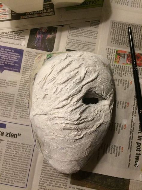 Silent Hill Nurse, Mascara Papel Mache, Creepy Masks, Mascaras Halloween, Paper Mache Mask, Horror Masks, Mask Drawing, Scary Mask, Scary Costumes