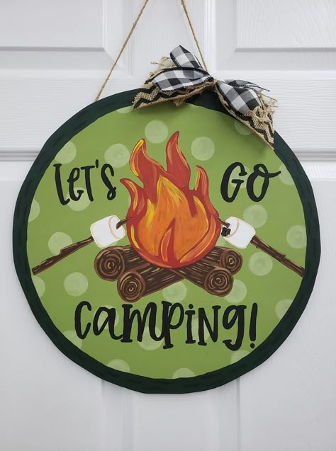 Campground Signs, Campground Crafts, Cricut Printables, Jenga Crafts, Camper Crafts, Wood Wreaths, Camping Craft, Handmade Wood Crafts, Art Plage