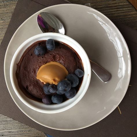 Protein Chocolate Cake, Kodiak Recipes, Healthy Chocolate Mug Cake, Kodiak Cakes Recipe, Chocolate Mug Cake Recipe, Mugcake Recipe, Protein Mug Cake, Protein Mug Cakes, Espresso And Cream