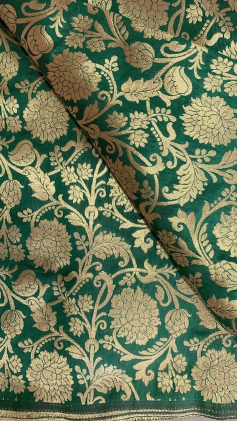 Green Banarasi Silk Embroidered Fabric For Wedding, Gold Brocade Embroidered Fabric For Wedding, Festive Gold Banarasi Silk Embroidered Fabric, Green Brocade Fabric With Zari Embroidery, Traditional Gold Brocade Fabric, Silk Fabric Online, Fabric Texture Pattern, Indian Patterns, Screen Printed Fabric