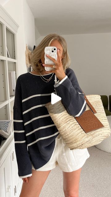 Sinead Crowe on Instagram: "GRWM ✨ easy transitional outfit for those cooler summer days! It’s giving coastal grandma and I’m here for it 🤌🏻  . . #coastalgrandma #thewhitecompany #ootd #grwm #wiwt #transitionaloutfit #summeroutfit" Nova Scotia Outfits Summer, Colorful Coastal Outfits, Coastal Grandma Outfit Aesthetic, Coastal Mom Outfits, Coastal Grandma Style, Coastal Summer Outfits, Coastal Grand Daughter Aesthetic, Grandma Outfit Aesthetic, Coastal Grandma Aesthetic