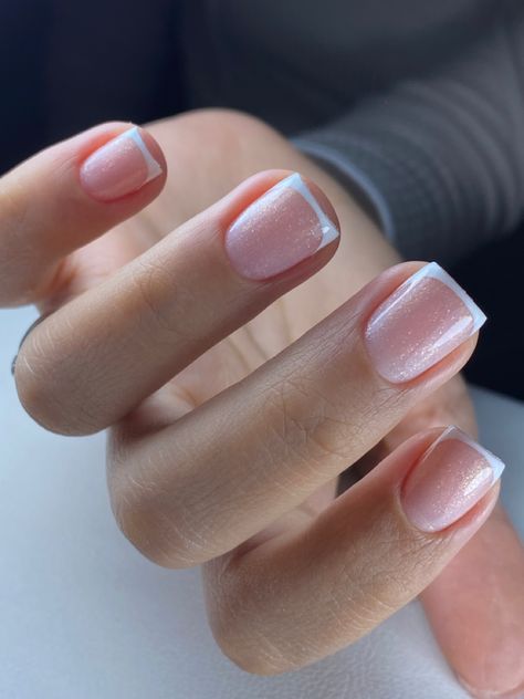 French Manicure Acrylic Nails, Sns Nails Colors, Gel Nails French, Russian Manicure, Short Gel Nails, French Manicure Nails, Nail Shimmer, Nails Now, Casual Nails