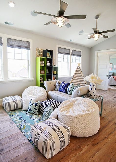 Playroom Decor Ideas the Whole Family can Enjoy Kid Friendly Living Room, Family Friendly Living Room, Hangout Room, Basement Playroom, Kids Living Rooms, House Of Turquoise, Playroom Design, Playroom Ideas, Play Spaces