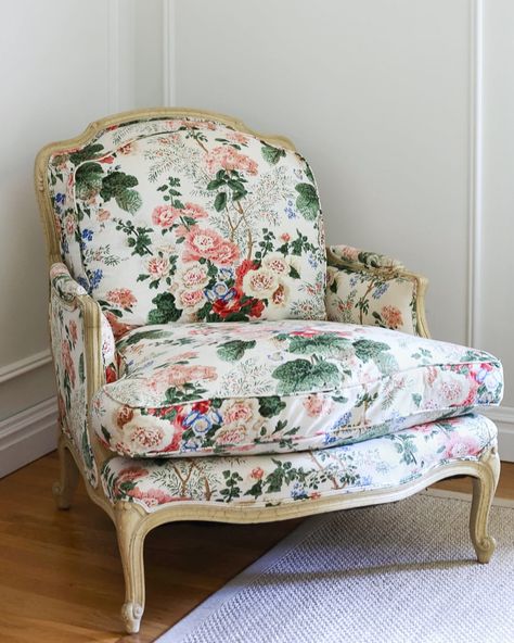 Floral Accent Chairs, Floral Sofa Italian, Floral Print Chair, Floral Tapestry Sofa, Sicilian Decor, Floral Accent Chair, Floral Wingback Chair, Vintage Floral Velvet Sofa, Old Floral Couch