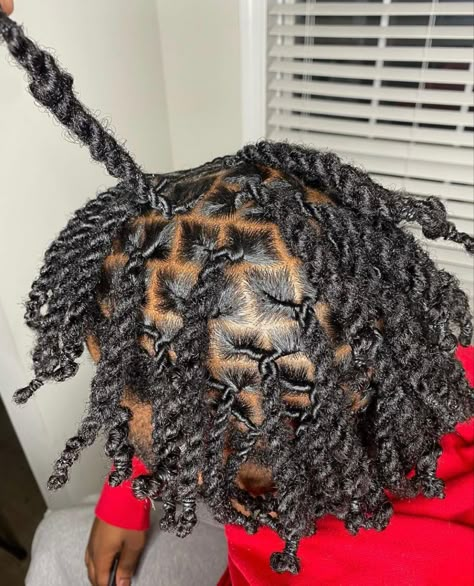 Hair Styles Clip, Loc Style Ideas, Dreads For Men, Locs Women, Dread Ideas, Locs Cornrows, Barrel Twist, Hair Twists Black, Dread Hairstyles For Men