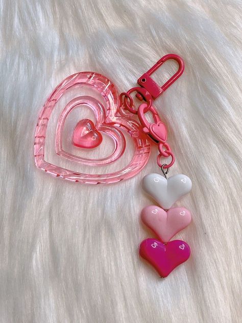 Cute heart shaped bag charm /agenda charm/ car key charm Total length approx 4” Cute Key Chains Aesthetic, Y2k Finds, Pink Y2k Style, Car Accessories Gifts, Car Hanging Accessories, Key Decorations, Car Accessory Gifts, Keychain Charms, Heart Shaped Bag