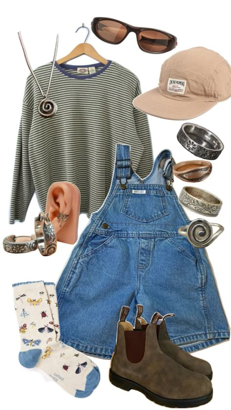 Outfits With Colorful Shoes, Salted Granola Outfits Aesthetic, Garden Core Aesthetic Outfits, Briston Maroney Concert Outfit, Grandma Style Aesthetic, West Coast Outfits Style, Cute Daycare Teacher Outfits, Fisherman Aesthetic Outfit Women, Washington State Outfits