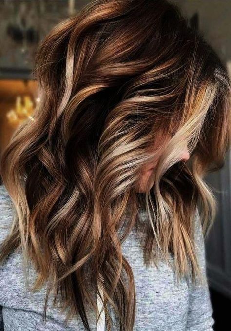 Rich Winter Hair Color, 2023 Fall Hair Color For Brunettes, Fall Beach Hair Color, Brunette With Highlights And Lowlights Shoulder Length, Highlights Color Ideas For Black Hair, Early Fall Hair Color, Haircolor Ideas For 2023 Fall, Spring Medium Length Hair, Very Quick Dinner