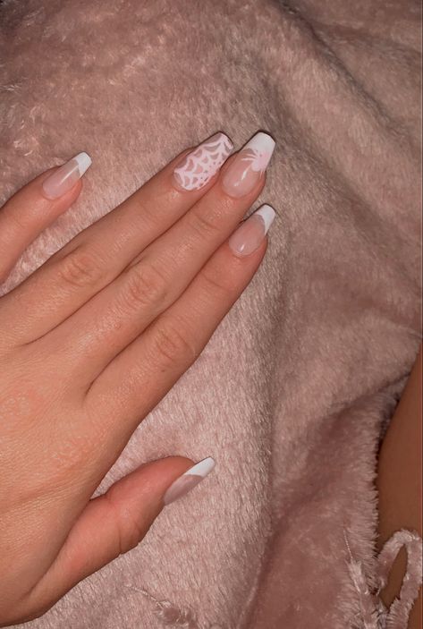 White Spiderweb Nails, Fall French Tip Nails, Halloween Nails Pink, Fall French Tip, Spiderweb Nails, Biab Nails, Gel Nails French, Baby Pink Nails, Girly Acrylic