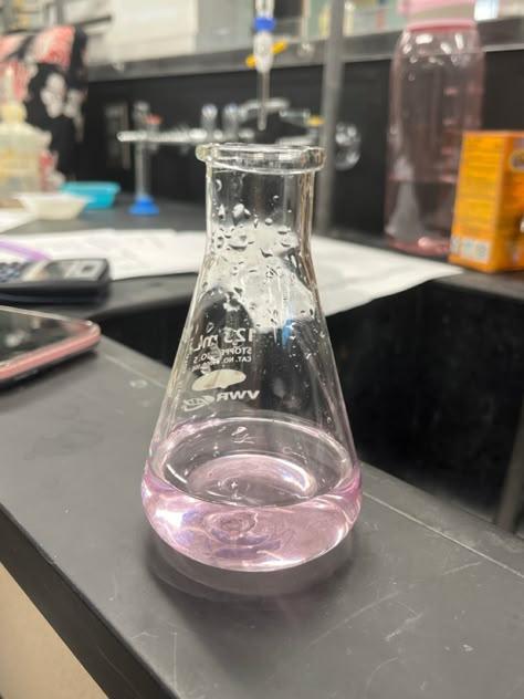 Titration Aesthetic, Chem Lab Aesthetic, Chemistry Lab Aesthetic, Titration Chemistry, Pink Chemistry, Aesthetic Laboratory, Lab Experiment Oc, Pharmacy Lab, Biochemistry Major