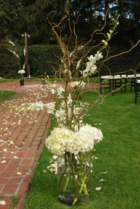 Wedding Ceremony Aisle Flowers, Curly Willow Wedding, Ceremony Aisle Flowers, Driftwood Wedding, Tall Flower Arrangements, Wedding Design Board, Driftwood Centerpiece, Tall Floral Arrangements, Wedding Ceremony Aisle