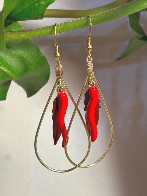 Hand made fun colorful chili pepper earrings, 2" long, 1" wide. --------------- To see more Handmade! https://sugartimedesign.etsy.com Pepper Earrings, Red Chili Peppers, Earrings Handmade Dangle, Red Feather, Chili Peppers, Red Chili, Earrings Red, Chili Pepper, Fish Hook