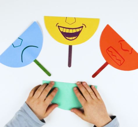 Emotion Masks, Emotion Face, Feelings Faces, Emotions Preschool, World Smile Day, Preschool Art Projects, Emotions Activities, Baby Play Activities, Nursery Activities