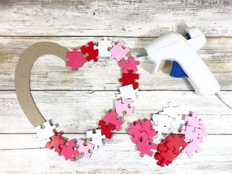 Puzzle Piece Valentines Craft, Puzzle Piece Heart Craft, Love You To Pieces Craft, Puzzle Piece Crafts Art Projects, Valentine’s Day Projects, I Love You To Pieces Craft, Puzzle Wreath, Puzzle Pieces Crafts, National Puzzle Day