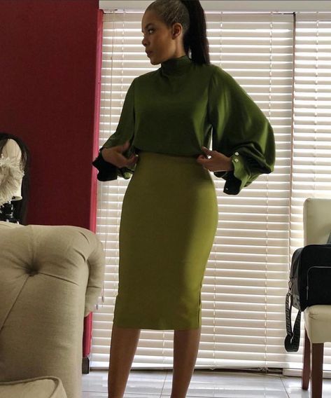 Business Attire Black Women, Bandage Skirt Outfit, Brown Mustard, Bandage Skirt, Stylish Work Attire, Classy Work Outfits, Church Outfits, Colors Green, Curvy Girl Outfits