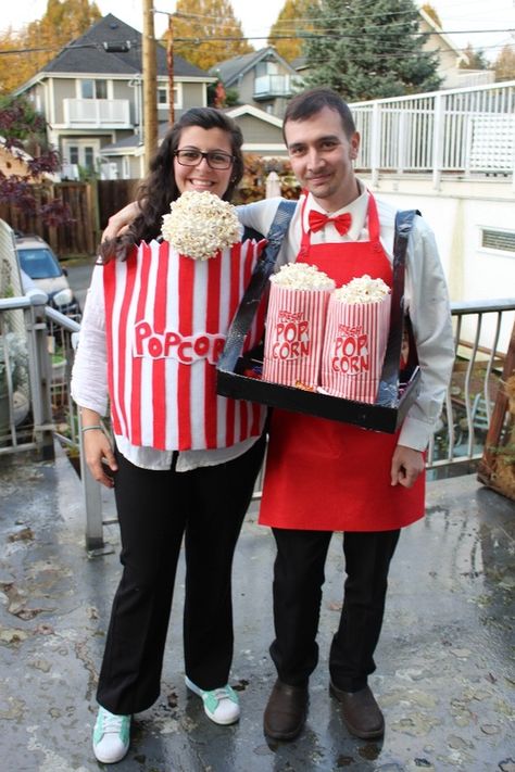 Popcorn Halloween Costume, Popcorn Halloween, Baby Wearing Diy, Popcorn Costume, Teenage Halloween Costumes, 90s Halloween Costumes, Halloween Popcorn, Funny Couple Halloween Costumes, Couple Halloween Costumes For Adults