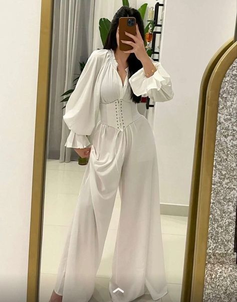 Soiree Dress, Women Dresses Classy, Elegant Dresses Classy, Trendy Dress Outfits, Muslim Fashion Dress, Girly Dresses, Muslim Fashion Outfits, Trendy Dress, فستان سهرة