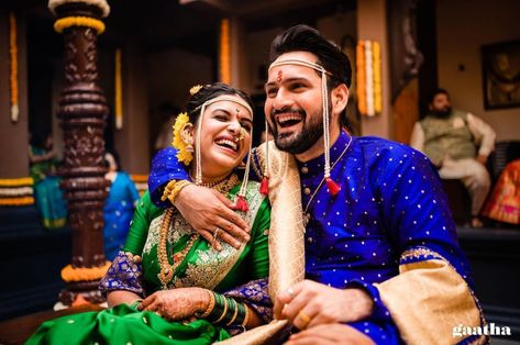 #Exclusive: Marathi Actors Mithali And Siddharth’s Wedding Pictures Maharashtrian Wedding Outfits, Mitali Mayekar, Marriage Pics, Candid Photoshoot, Maharashtrian Wedding, Christian Bridal Saree, Marathi Wedding, Wedding Photo Idea, Sangeet Outfit