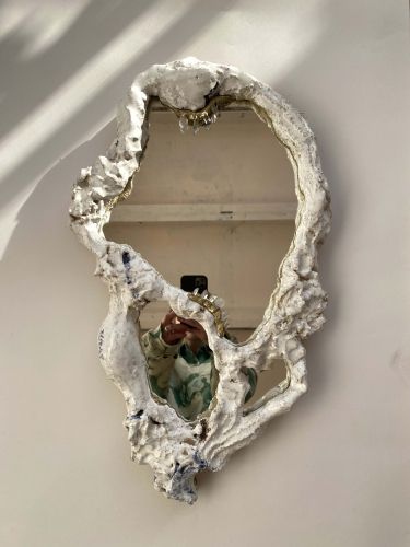 Artists Mirror Frame Diy, Ceramic Framed, Anna Pavlova, Indoor Flower Pots, Jewellery Holder, Pottery Crafts, Sculpting Clay, Ceramics Ideas Pottery, Hand Mirror