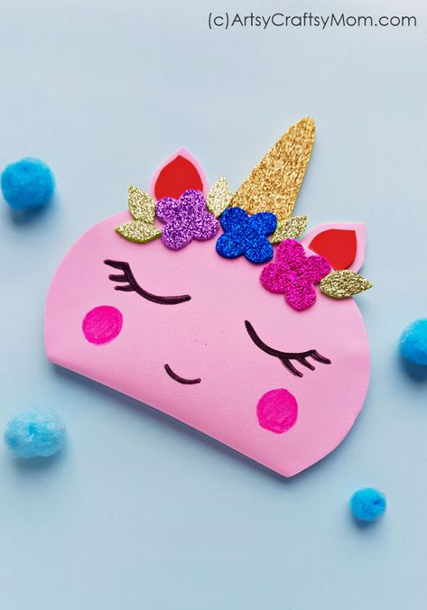 This No Sew Foam Unicorn Pouch makes the perfect DIY gift for a friend who loves with unicorns! With glitter and pretty colors, this is sure to be a hit! Projects With Foam Sheets, Diy With Foam Sheets, Crafts With Glitter Paper, Glitter Sheet Craft, Pink Day Activities Preschool, Crafts With Foam Sheets, Foam Sheet Crafts For Kids, Foam Crafts Diy, Glitter Foam Sheet Crafts Diy