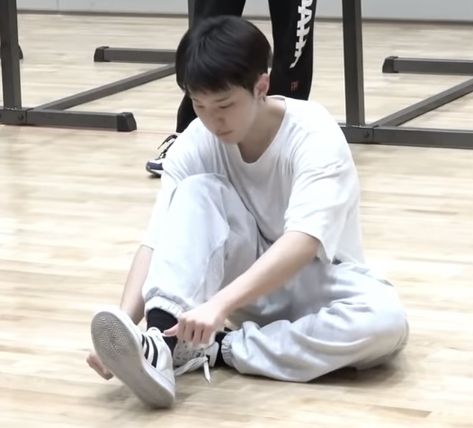 Hoshi Dance Practice, Seventeen Dance Practice, Hoshi Dance, Hoshi Tiger, Svt Concert, Seventeen Concert, Seventeen Hoshi, Seventeen Memes, Hoshi Seventeen