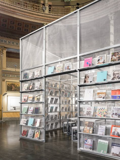 SET architects have created a temporary installation titled 'press box' in the form of a temporary pavilion for reading architectural publications. Architecture Events, Box Architecture, Exhibition Display, Museum Shop, Retail Space, Pop Up Store, Retail Design, Exhibition Design, Space Design