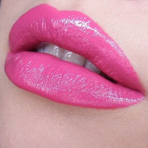 Trendy Nails Pink, Lip Colours, Light Pink Lip Gloss, Lips Art, Hot Pink Lips, Pink Eye Makeup, Pink Eye, Lip Beauty, Kissable Lips