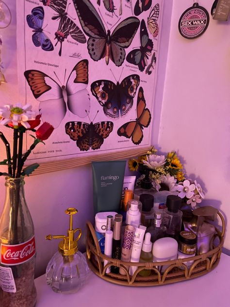 Butterfly Aesthetic Room, Butterfly Room Decor Aesthetic, Vanity Aesthetic, Butterfly Room Decor, College Desk, Nature Butterfly, Butterfly Aesthetic, Aesthetic Butterfly, Butterfly Room