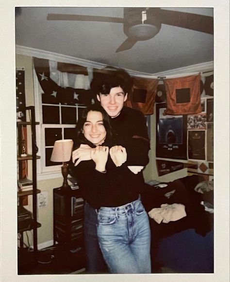 Casual Couple Aesthetic, 80s Couple Photos, Smart Couple Aesthetic, 90s Aesthetic Couple, 80s Couple Aesthetic, 90s Couples Aesthetic, 80s Couples Aesthetic, Jess Keogh, 80s Couples